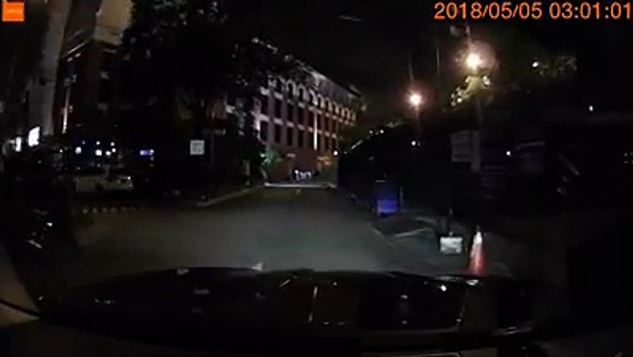 Man jumped onto car hood like monkey..