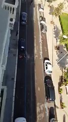 Bari: blocchi di cemento ostacolano il traffico, fila d'auto in centro