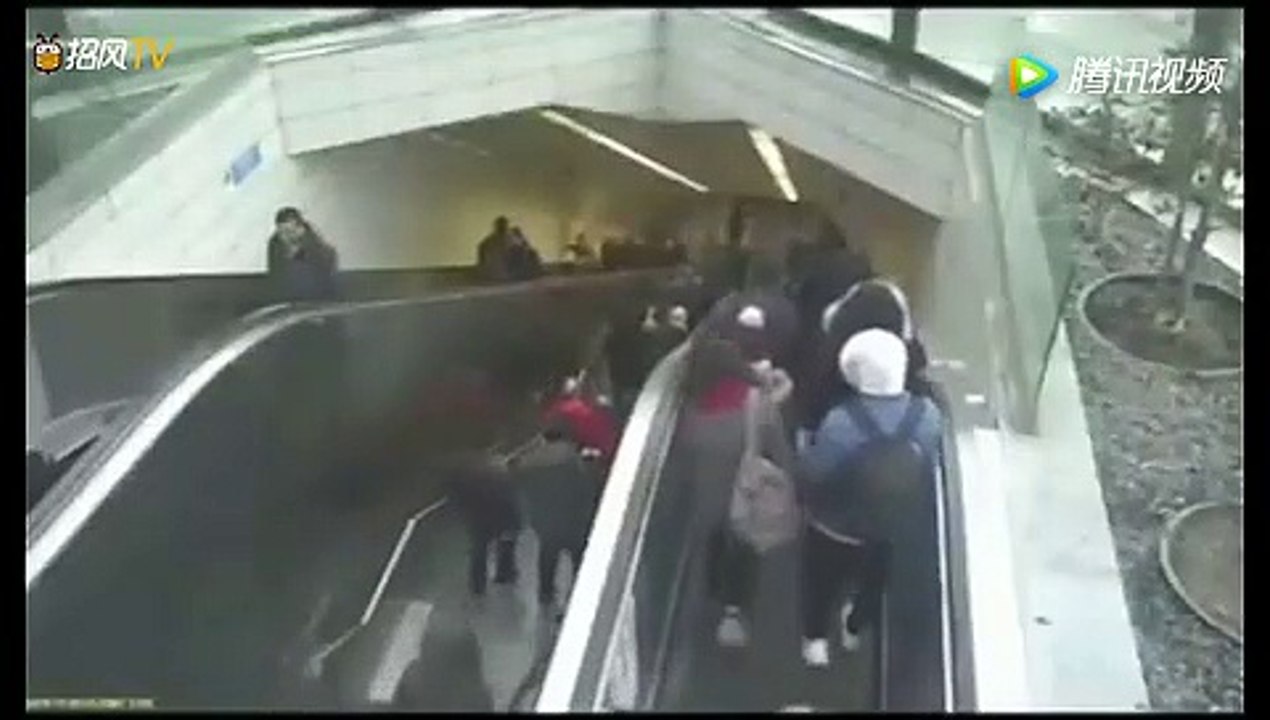 电梯
