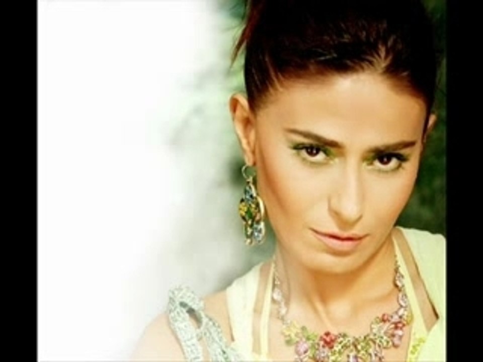 YıLdıZ TiLbe - Ne YapsaM SeviyoruM by  ErcaNNercann