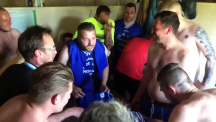 La joie du vestiaire après la victoire :AS VIGNORY FC - FC COLOMBEY (1-0)