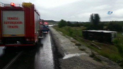 Mehter takımını taşıyan minibüs devrildi : 1 ölü 12 yaralı