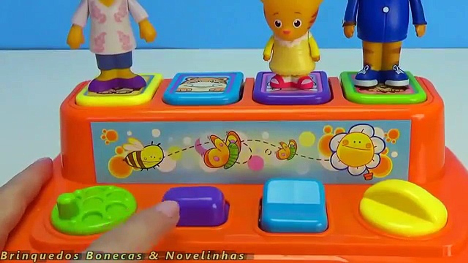 Daniel Tigre Brinquedos Família do Daniel Tigre em português Toy Pop up  Pals Surpresa Toys Surprise - video Dailymotion