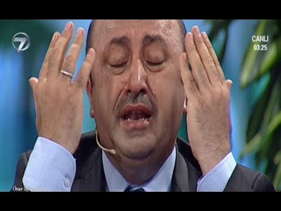 ÖMER DÖNGELOĞLU'NDAN AĞLATAN DOĞU TÜRKİSTAN DUASI