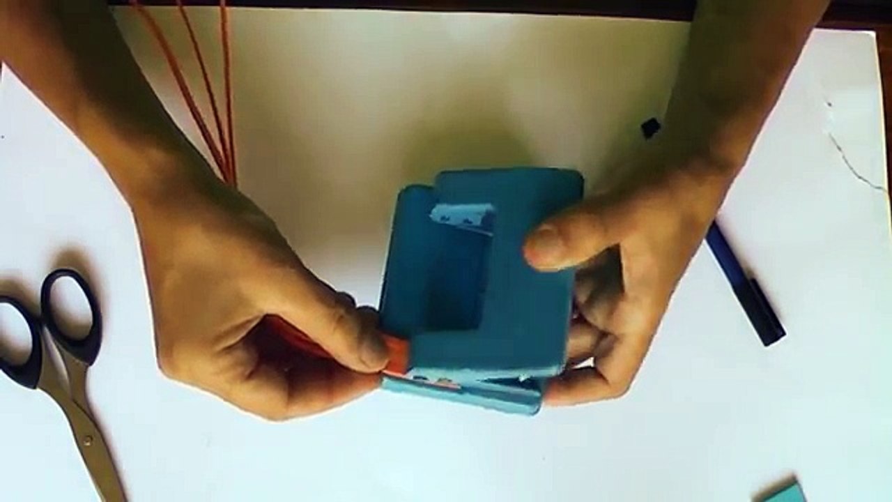 Manualidades para regalar - pulseras de goma eva - Manualidades para todos