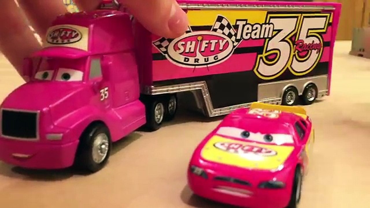 Mattel Disney Cars Piston Cup Team Shifty Drug Die-casts