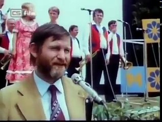 Žárlivec komedie Československo 1983 & Zatykač na královnu (1973).mp4 part 2/3