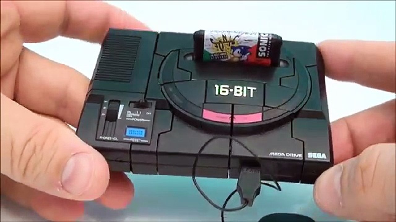 MEGADRIVE MEGATRON SEGA GENESIS 16-BIT TRANSFORMERS TOY REVIEW