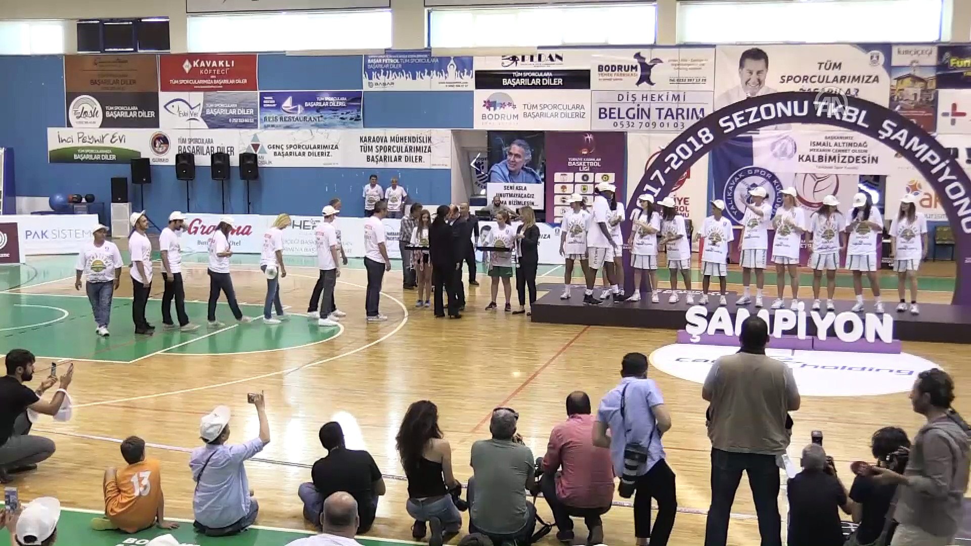 Kırçiçeği Bodrum Basketbol kupasını aldı - MUĞLA - Dailymotion Video