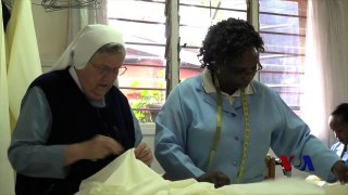 内罗毕的裁缝为天主教教宗缝制法衣