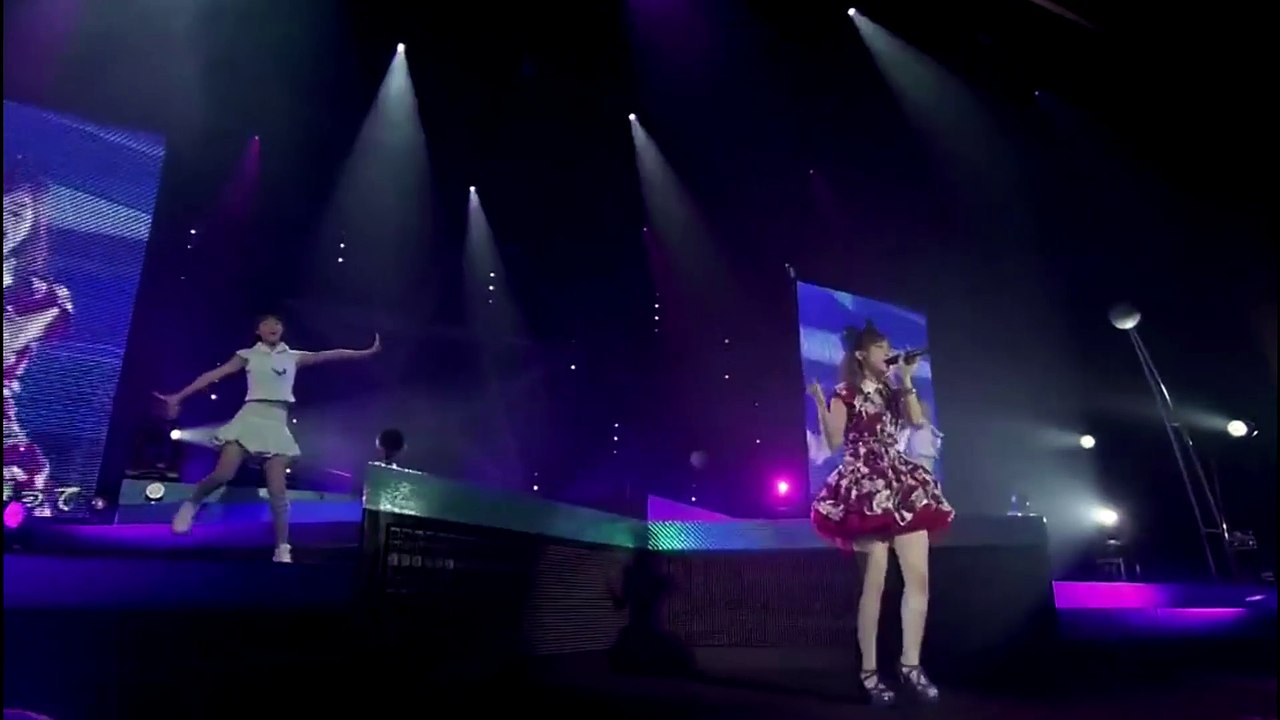 桃色スパークリング（萩原舞）～ 愛してる 愛してる（中島早貴）～ 江戸の手毬唄II・2012神聖なるVer.（鈴木愛理）
