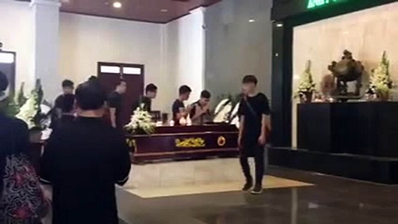 Hot Vlogger An Nguy, Jvevermind, Phở, Huy Me, Phở đến đưa tiễn Toàn Shinoda+x55u36l_512x384