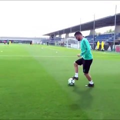 Video nice skills of soccers by Isco