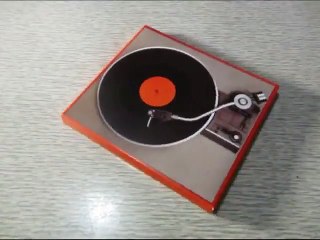 Unboxing CD in Stop Motion