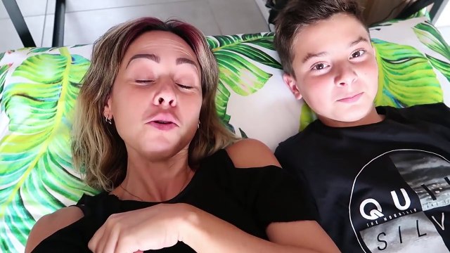 CHALLENGE PISCINE - Je relève le défi ou pas - _ Family Vlog