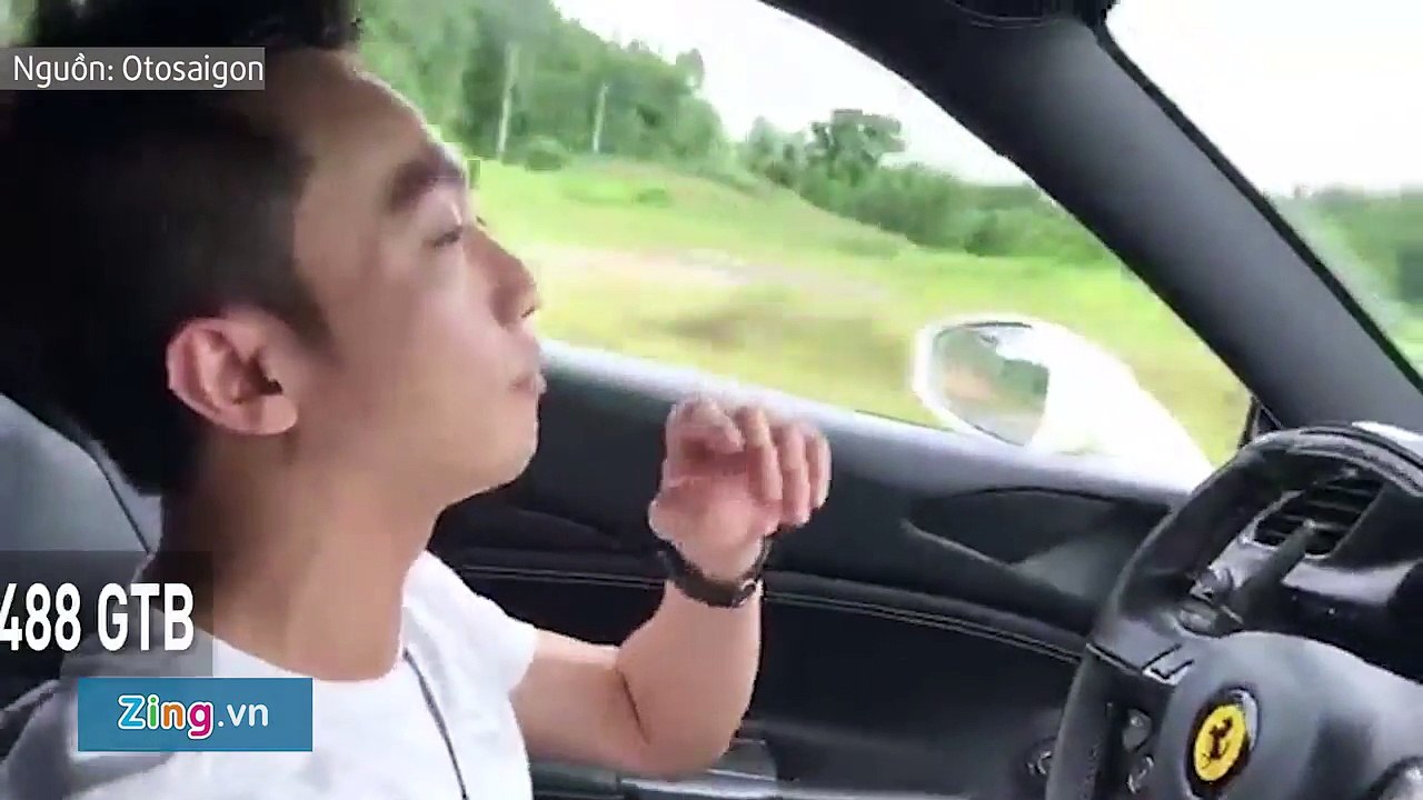 Dàn siêu xe của Cường Đô La thay phiên dạo phố Sài Gòn