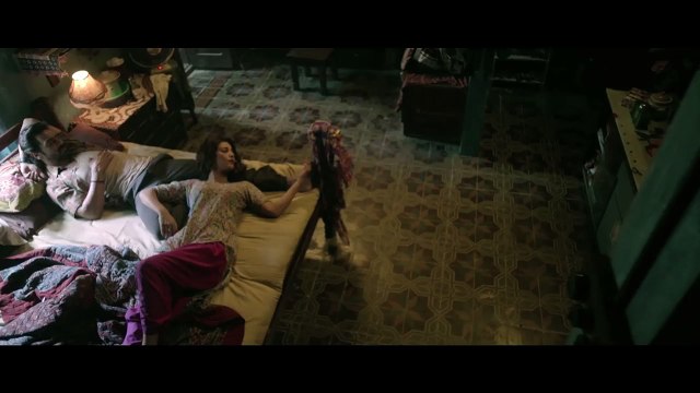 Shruti Hassan Hot Bed Scene Arjun. Rampal