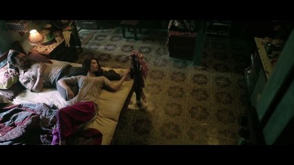 Shruti Hassan Hot Bed Scene  Arjun. Rampal