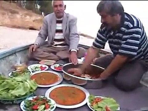 Acil Güldürü 9 - Suda Kayık Yan Gider [KLAY MUZİK]