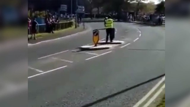 Coche ciclista da el susto de su vida a un agente