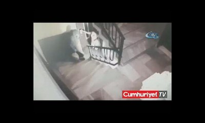 4 ve 6 yaşındaki iki kız kardeş 3 kadın tarafından kaçırıldı