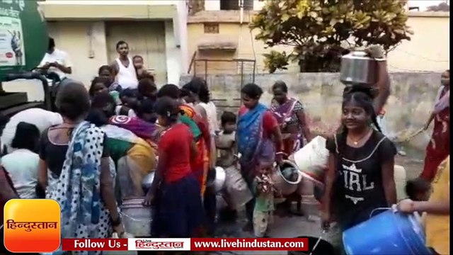 आदित्यपुर में 36 घंटे से पानी के लिए हाहाकार