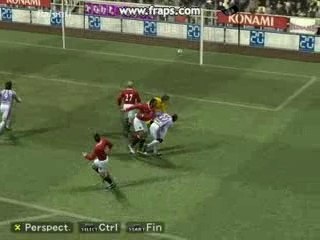 Pes6 Emana part du milieu de terrain