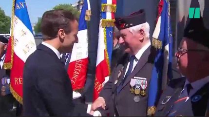 Un vétéran conseille Macron au sujet des "gauchos de la politique" en pleine cérémonie du 8 mai