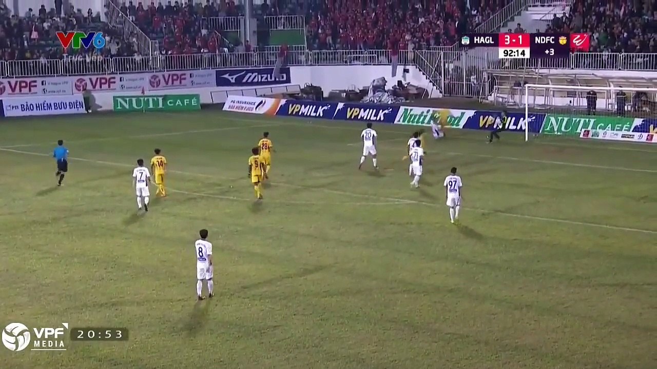 Benjamin ghi bàn thắng đầu tiên cho Nam Định mùa giải VLeague 2018