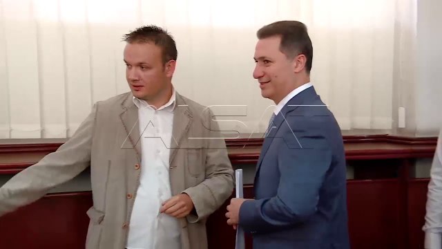 Груевски повторно си го бара одземениот пасош