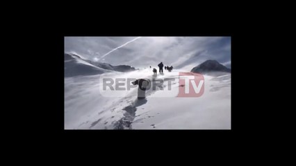 Report TV - Alpinistët “sfidojnë” lartësitë e majës së Bistrës