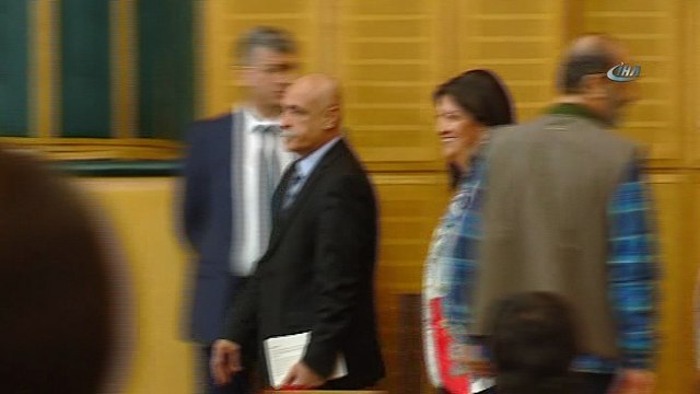 HDP Eş Genel Başkanı Pervin Buldan: “Devlet tepeden halkı yönetmeyecek, halk devleti yönetecek. Ademi merkeziyetçi demokratik bir yönetim modeli öneriyoruz”