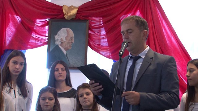 Nxënësit e shkollës Anton Çetta shënojnë festën e shkollës - Lajme