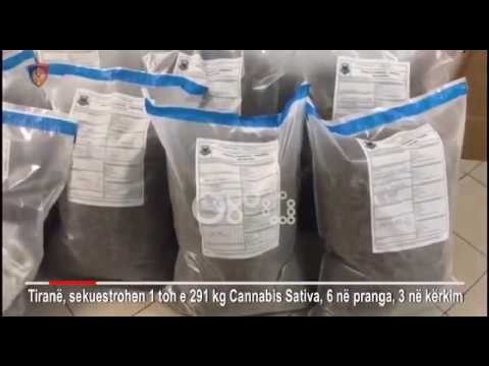 Ora News - Kapet mbi 1 ton e 200 kg kanabis në një familje në Rinas, 6 në pranga