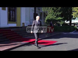 Report TV - Si të shmangni kurthet e medias? Deputetët e PS trajnim në Pogradec