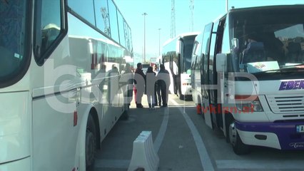 Bllokohen pikat kufitare me Greqinë