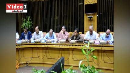 محافظ الإسماعيلية يستعرض التجهيز لاستئناف حملات إزالة التعديات