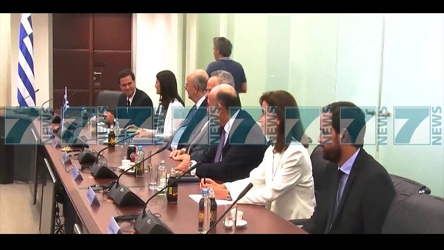 KOTZIAS, 2018 DO TE JETE VENDIMTAR PER ZGJIDHJEN E CESHTJES SE EMRIT - News, Lajme - Kanali 7