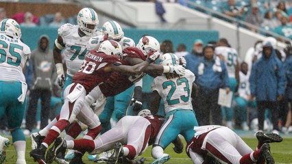 'Sound FX': Cardinals' Jones, Dolphins' Aikens pump up their teams