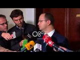 Ora News – Bushati dhe Kotzias diskutojnë të premten “çështjet e nxehta” mes dy vendeve