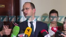 TIRANA HAP LETRAT ME ATHINEN, BUSHATI DISKUTIME ME KOTZIAS - News, Lajme - Kanali 8