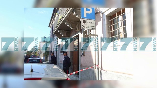 ITALI, SHQIPTARI VRET GRUAN NE SY TE DJALIT 8 VJEÇ - News, Lajme - Kanali 8