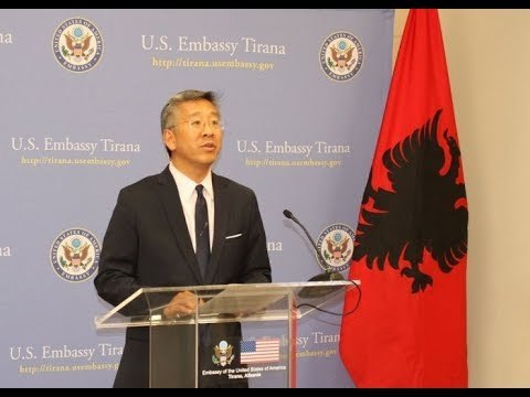 360 Grade/ Kush janë peshqit e mëdhenj, për të cilët ka oreks të madh edhe ambasadori amerikan LU?