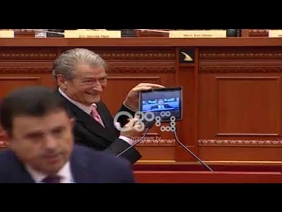 Ora News - Berisha i kujton Shalsit premtimin e dhënë se “do të vjedhin ndryshe”