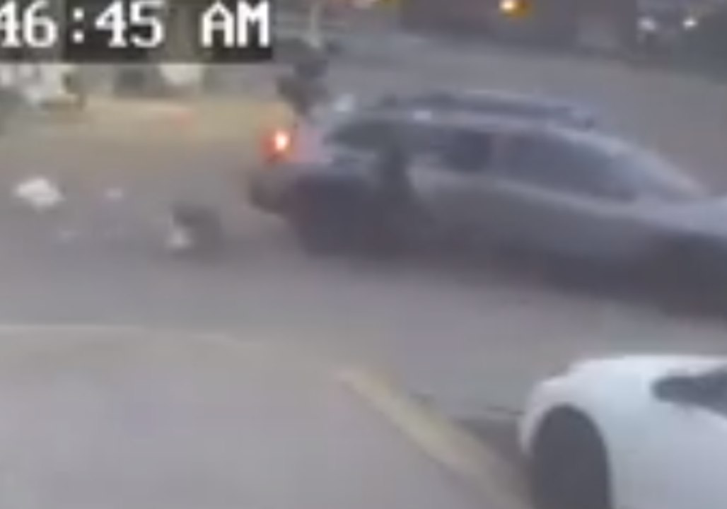 Girl Jumps from Moving Car to Escape Hijacking in Illinois