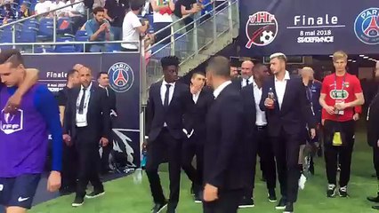 L'entrée de Neymar Jr pour assister à la finale de la Coupe de France