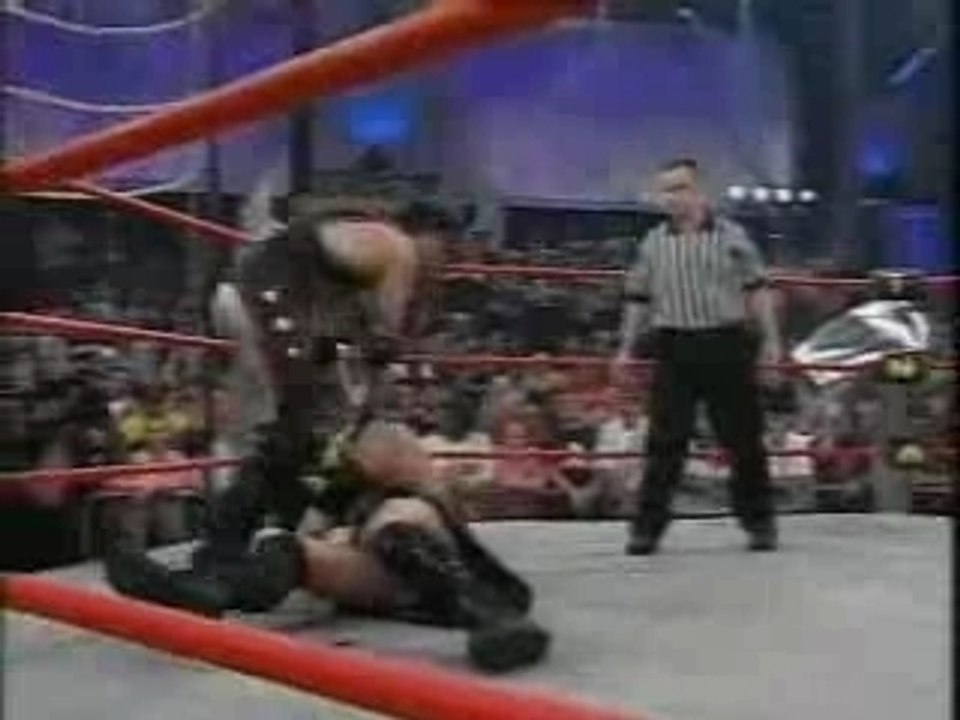 Raven vs Sean Waltman (House of Fun)