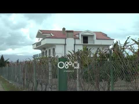 Ora News - Maskat grabisin me armë banesën në Shkodër, morën 5000 euro