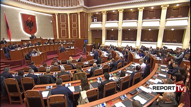 Report TV - Përplasja, Noka i bllokon foltoren Ramës: drogaxhi, Rama: Nga ç'pyll e keni sjellë këtë