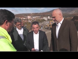 Ora News -  Rama inspekton ndërtimin e unazës së Peshkopisë